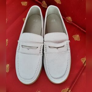 H&M White Suede Loafers Kids Size 2.5
